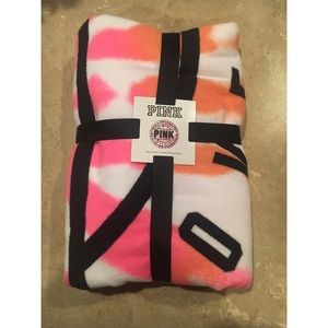PINK Circle Towel